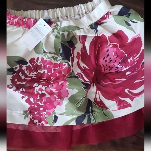 New Baby Gap floral skirt 18-24 months - Picture 3 of 4